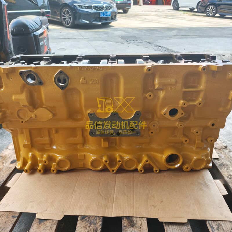 CAT C13 Diesel Engine Cylinder Block 20R-5610 Excavator Engine Parts Replacement